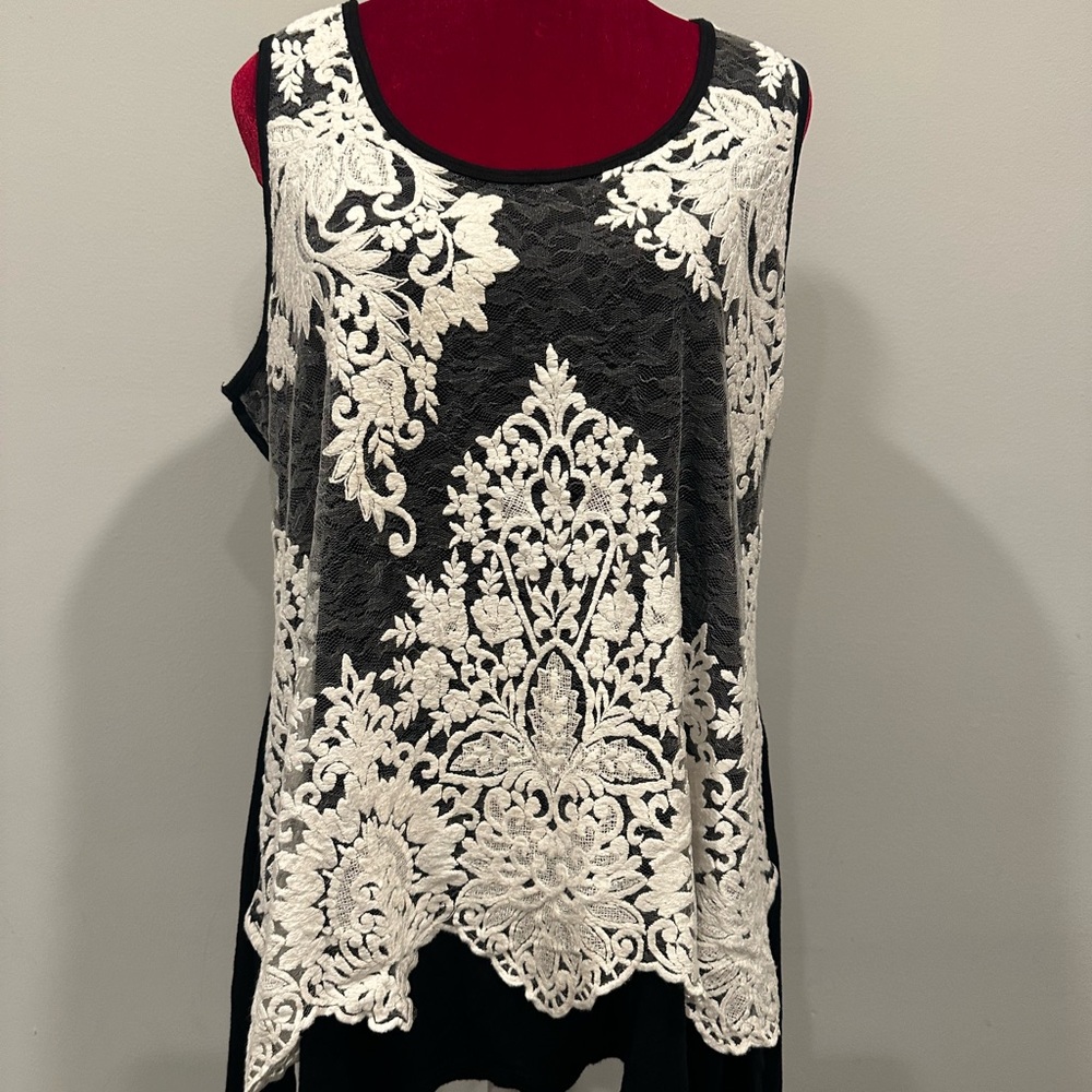 2 tops Karen Kane Black and Cream Floral Lace Top
